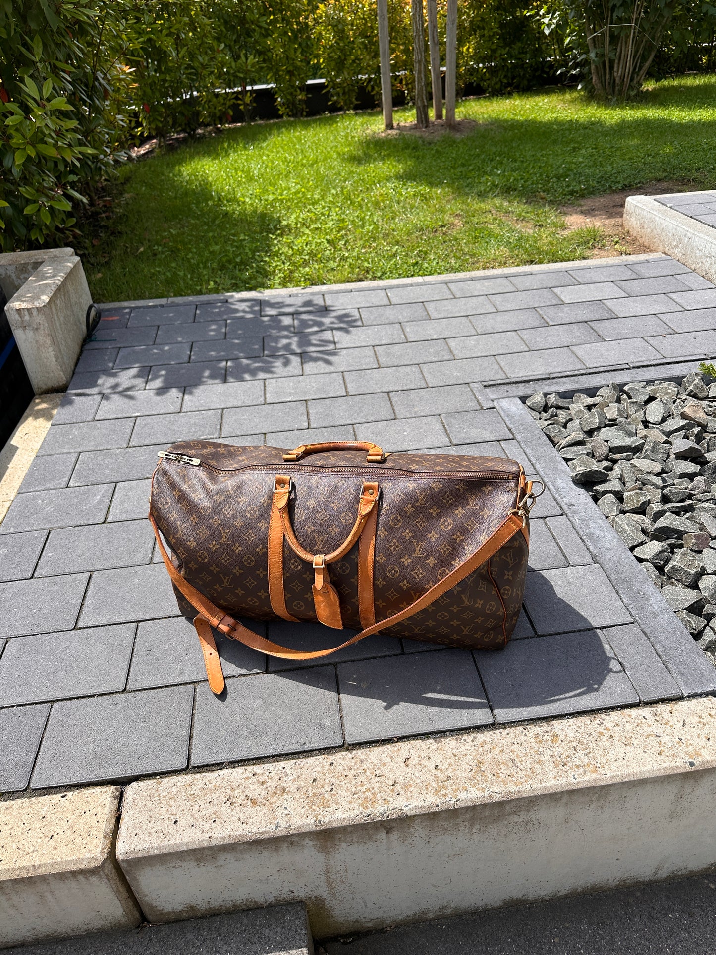 Louis Vuitton Bandouliere Weekender - 60